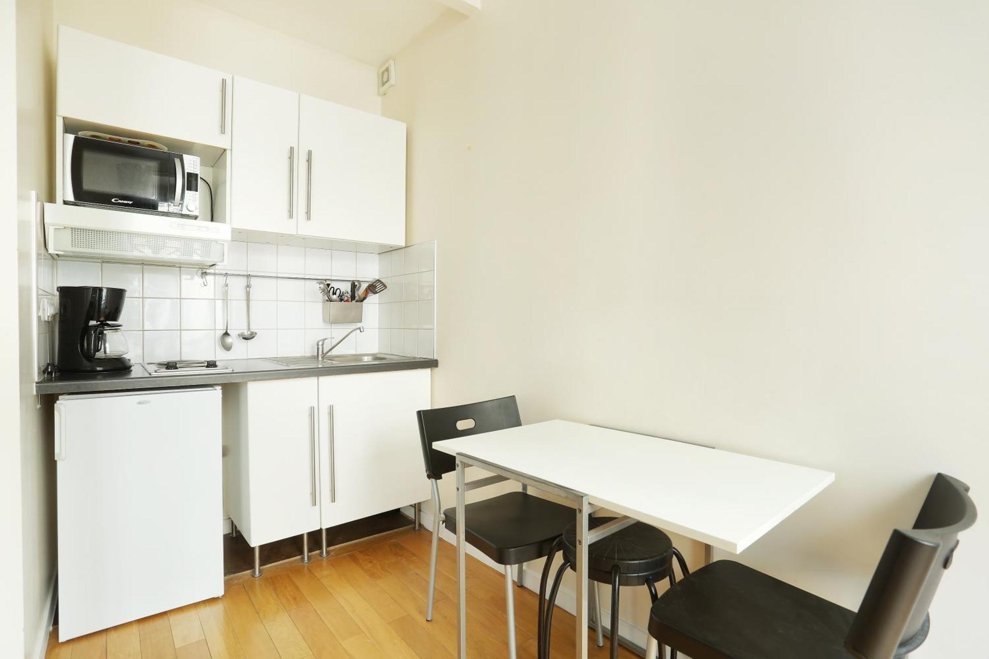 Pick A Flat'S Apartments In Batignolles - Rue Biot 巴黎 外观 照片