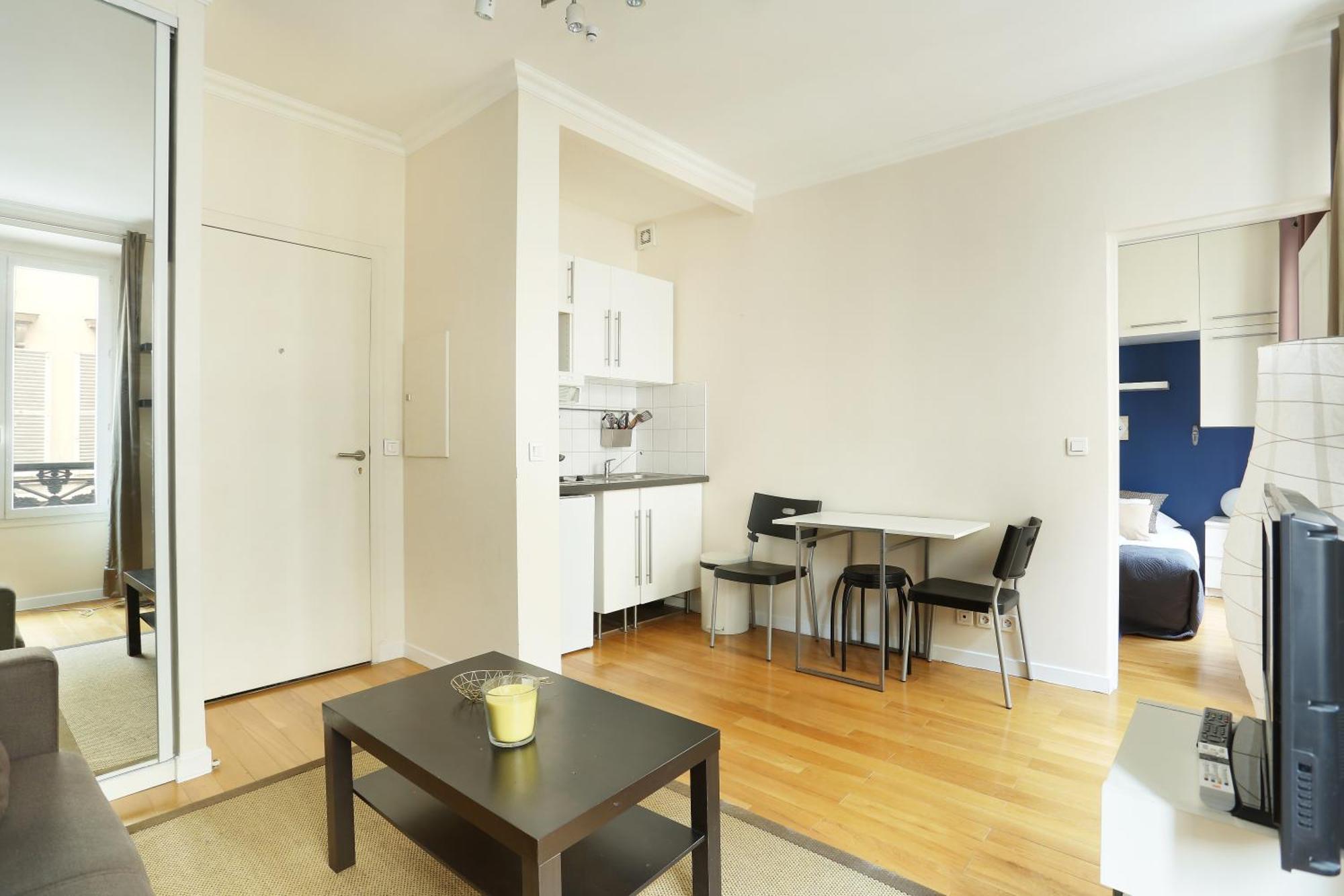 Pick A Flat'S Apartments In Batignolles - Rue Biot 巴黎 外观 照片