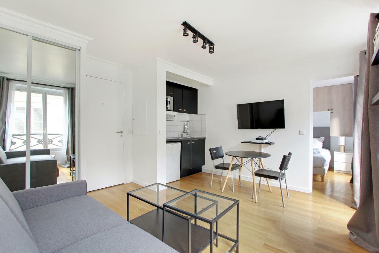 Pick A Flat'S Apartments In Batignolles - Rue Biot 巴黎 外观 照片